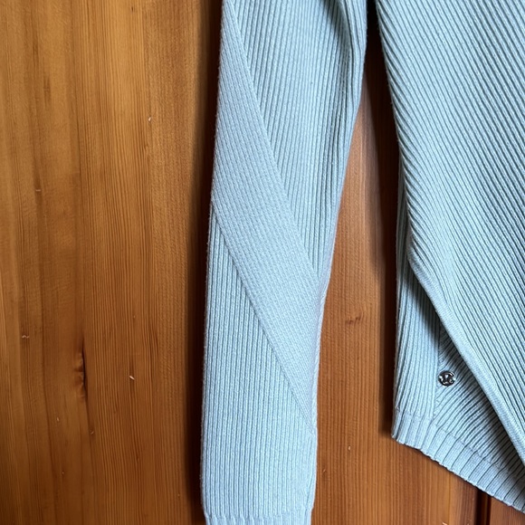 Lululemon Wrap It Back Sweater - Picture 6 of 7